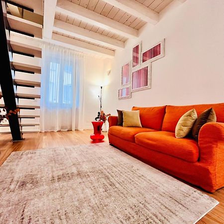 מילאנו Riverside Loft Navigli - Spacious Two-Bedroom Apartment מראה חיצוני תמונה