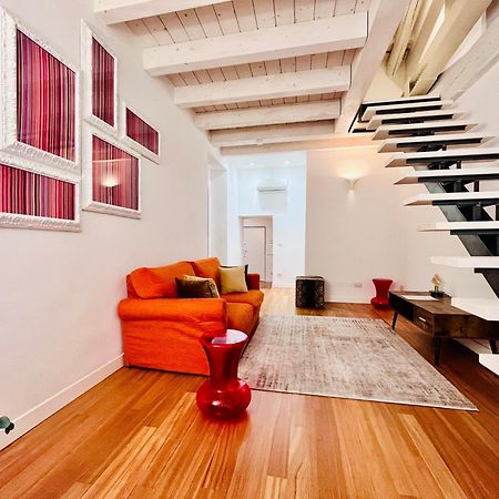 מילאנו Riverside Loft Navigli - Spacious Two-Bedroom Apartment מראה חיצוני תמונה