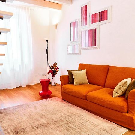 מילאנו Riverside Loft Navigli - Spacious Two-Bedroom Apartment מראה חיצוני תמונה
