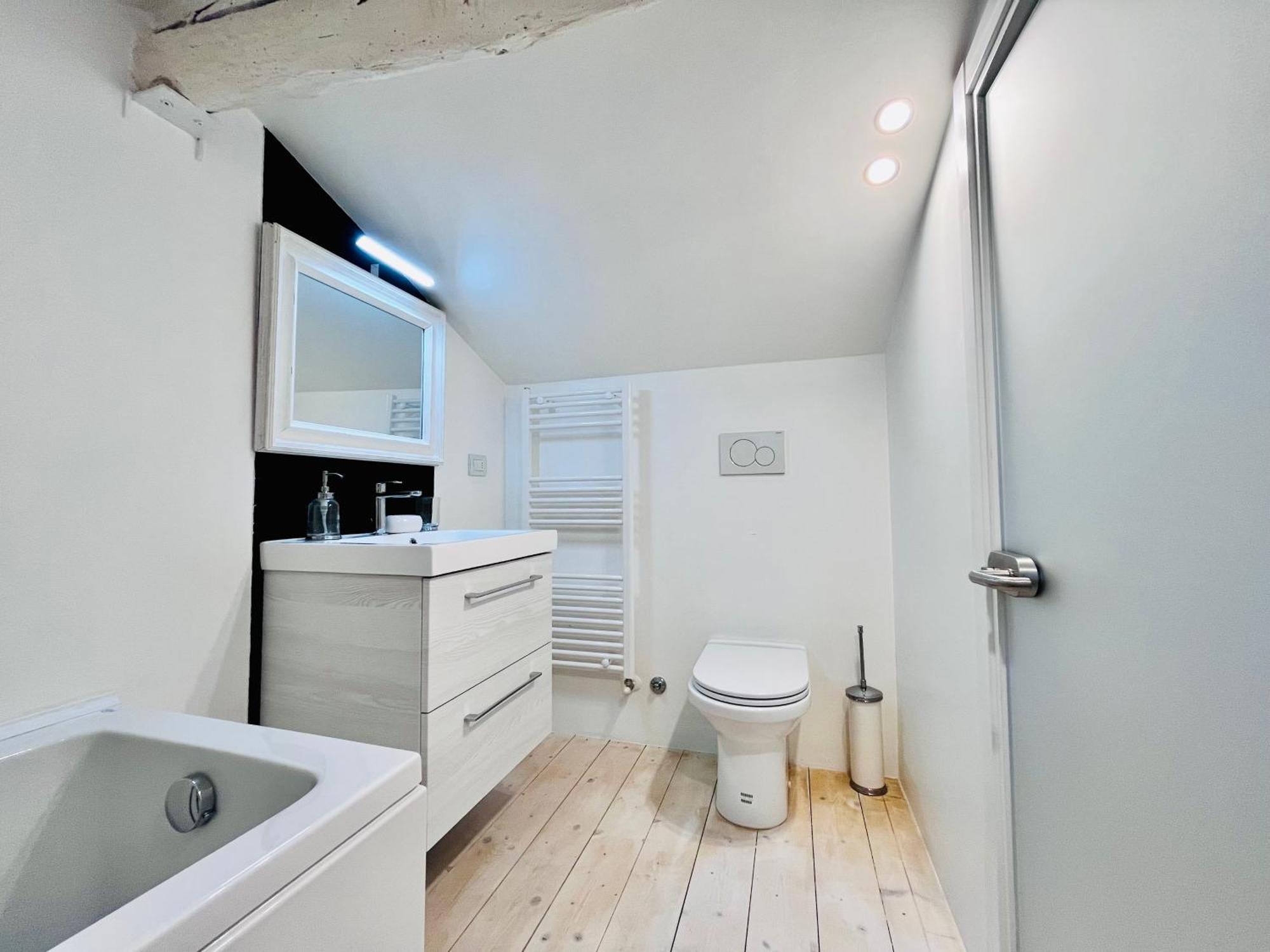 מילאנו Riverside Loft Navigli - Spacious Two-Bedroom Apartment מראה חיצוני תמונה