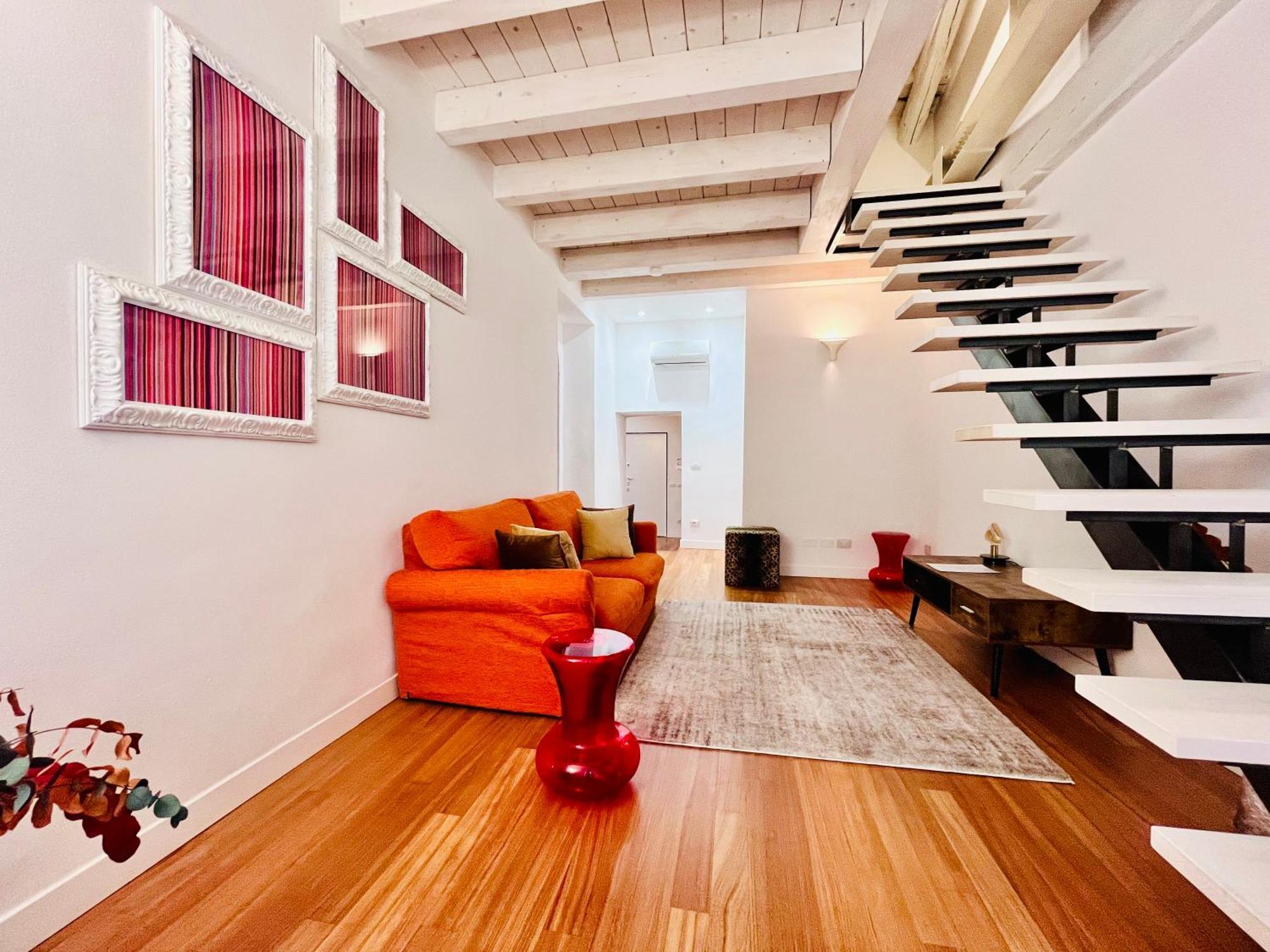 מילאנו Riverside Loft Navigli - Spacious Two-Bedroom Apartment מראה חיצוני תמונה