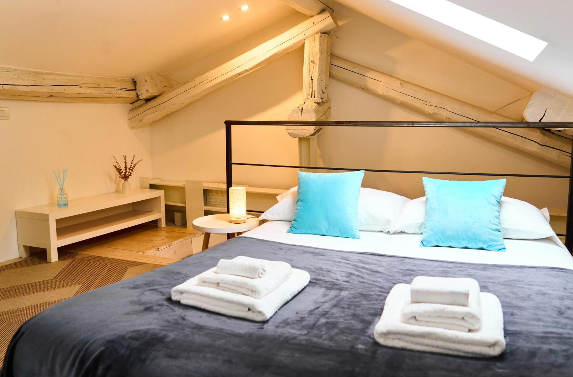 מילאנו Riverside Loft Navigli - Spacious Two-Bedroom Apartment מראה חיצוני תמונה